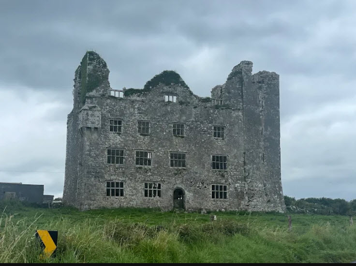 Leamenah Castle Ruins, Republic of Ireland, Ireland